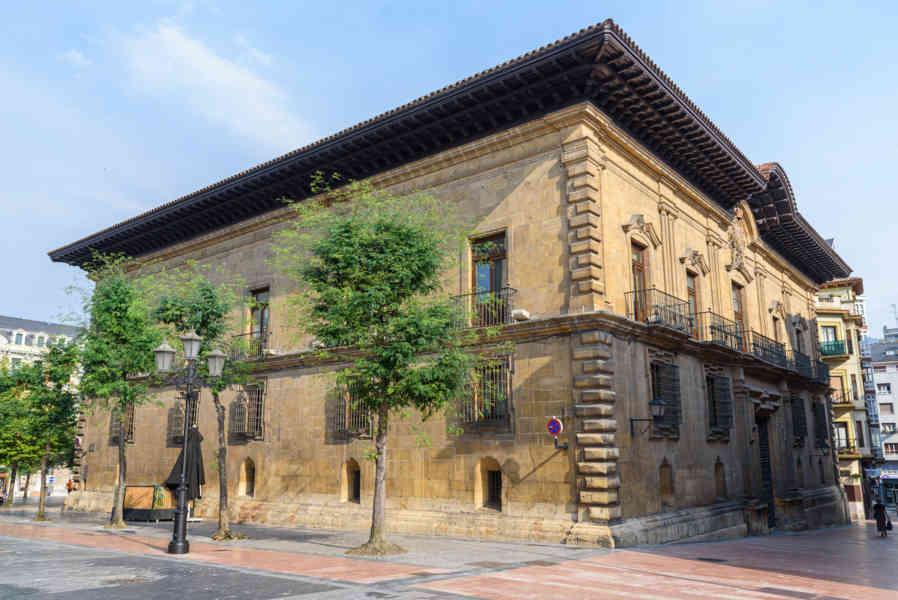 Oviedo 050 - Tribunal Superior de Justicia del Principado de Asturias.jpg